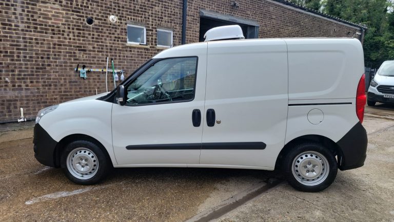 Vauxhall Combo 2023 Refrigerated Van Review Glacier Vehicles