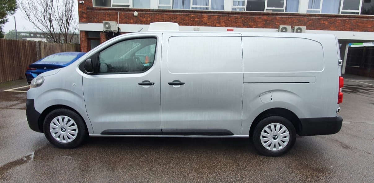 2022 Citroen Jumpy 1.5 BlueHDi 9 Seater Combi Van - Interior, Exterior,  Walkaround - Auto Show 