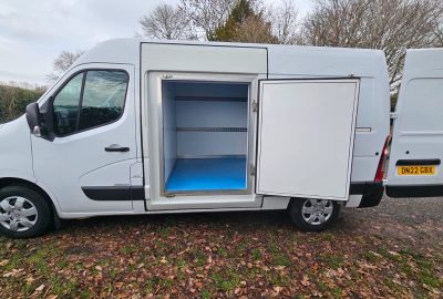 2022 Renault Master MM35 Dual Compartment Freeze and Chill Van For Sale